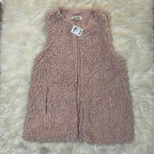 Charlotte Russe Sweater Vezt